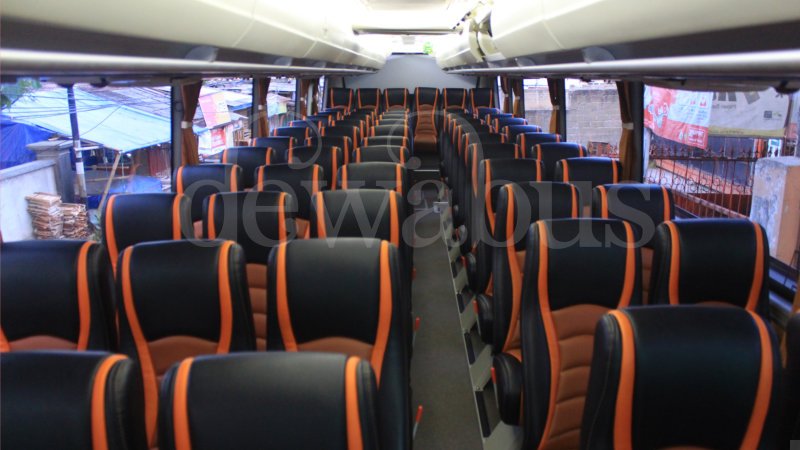 Subur Jaya: Menggebrak Industri Pariwisata dengan Armada Bus Terbaru yang Mewah dan Canggih